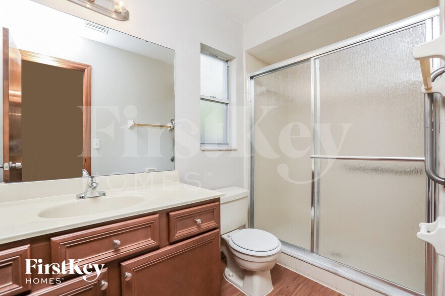 Building Photo - 104 Hazel Blvd