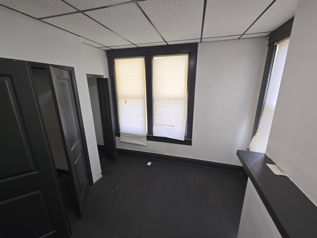 Building Photo - 247 Midland Ave