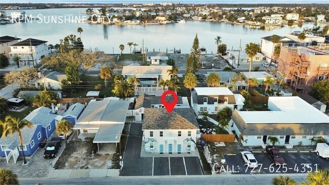 Building Photo - 14135 Palm St