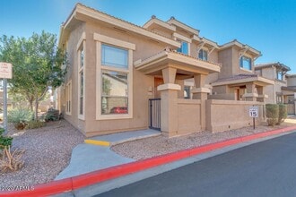 Building Photo - 1225 N 36th St