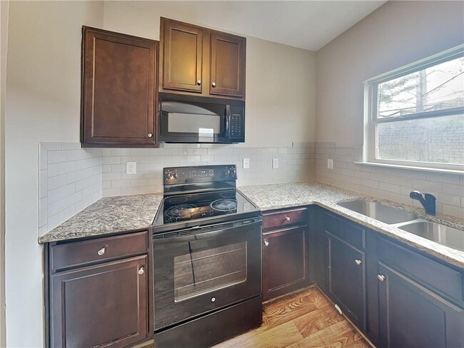 Building Photo - 5537 Union Pointe Pl