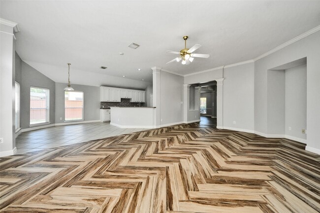 Building Photo - 2622 Stonebury Ln