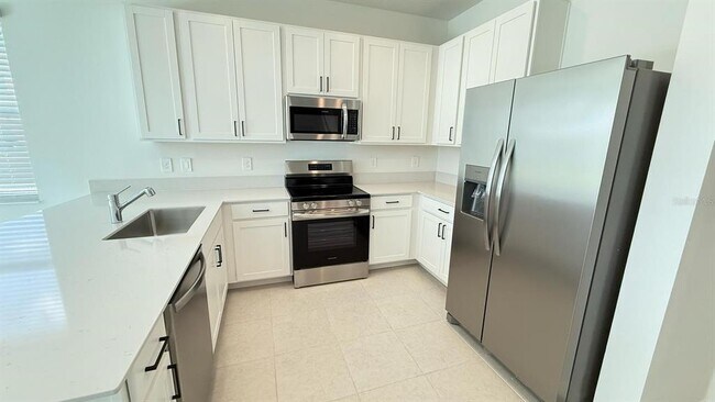 Building Photo - 3114 Laurent Lp