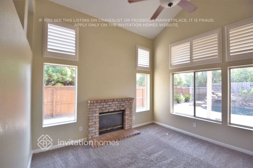 Building Photo - 973 Celestine Cir