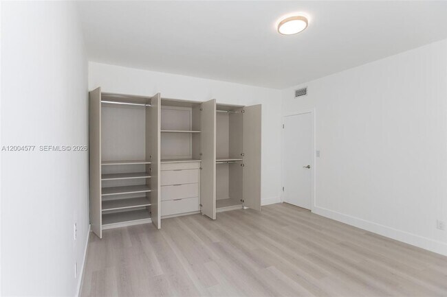 Building Photo - 1690 Daytonia Rd