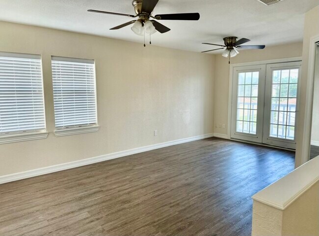 Building Photo - 2725 42nd St