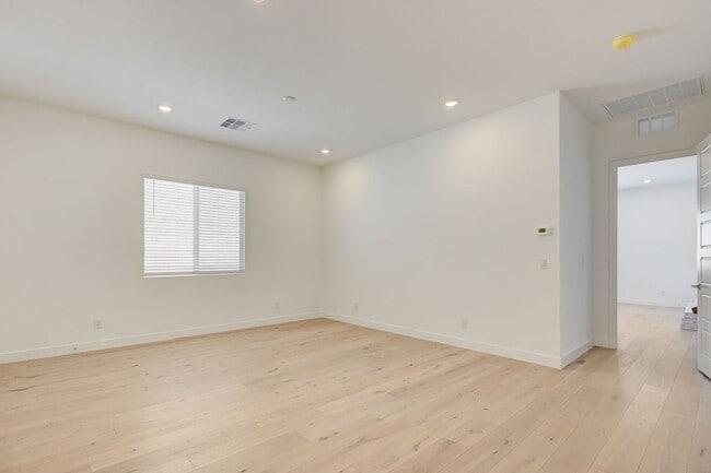 Building Photo - Brand New Home in southwest with a 4 car garage! Next Gen!