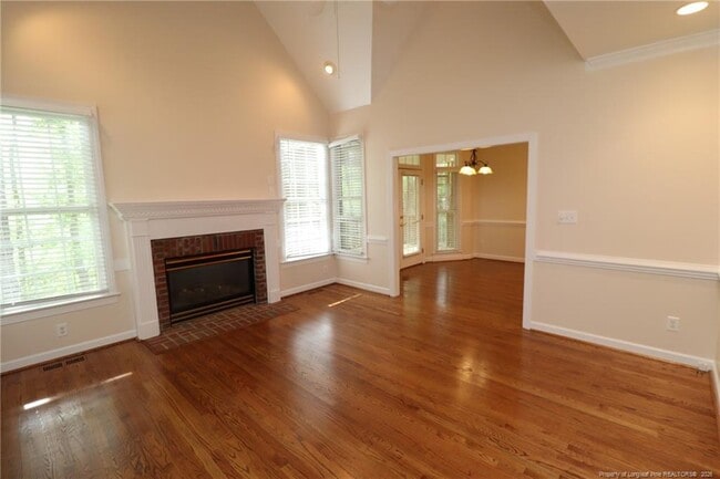 Building Photo - 5445 Brushy Meadows Dr