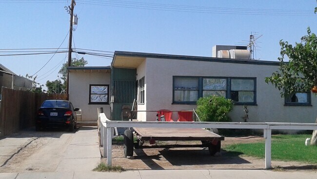 Primary Photo - 1252 Vine St