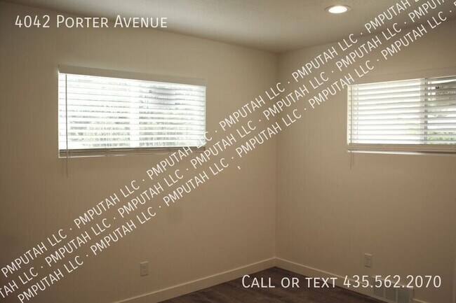 Building Photo - 4042 Porter Ave