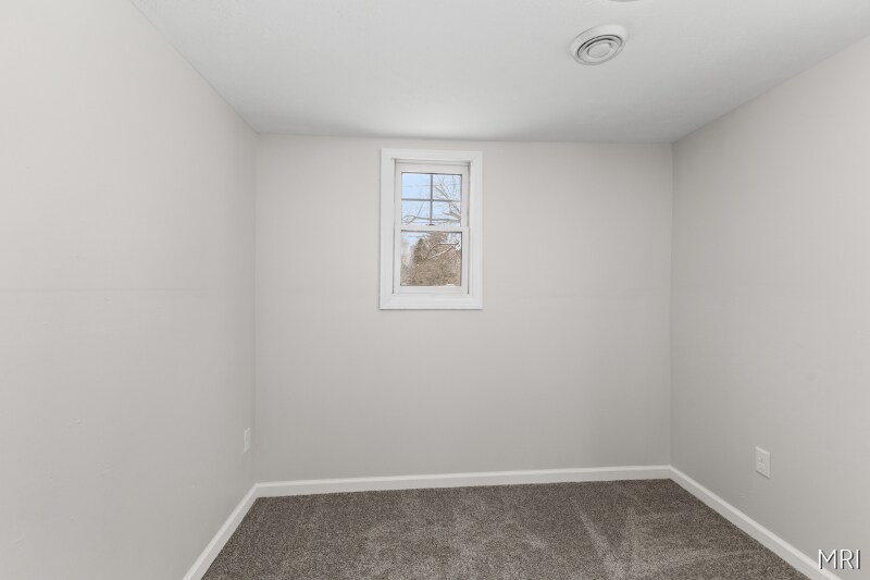 Building Photo - 614 S Webster St