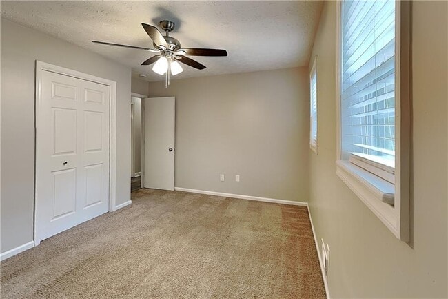 Building Photo - 2426 Emberwood Ct