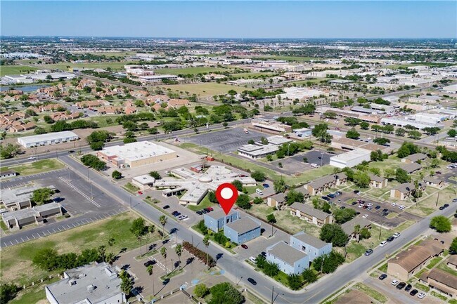 Building Photo - 21 S Cynthia St