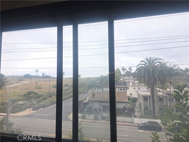Building Photo - 8828 Pershing Dr