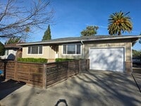 Building Photo - MG11-1036-1038 Dodge Drive