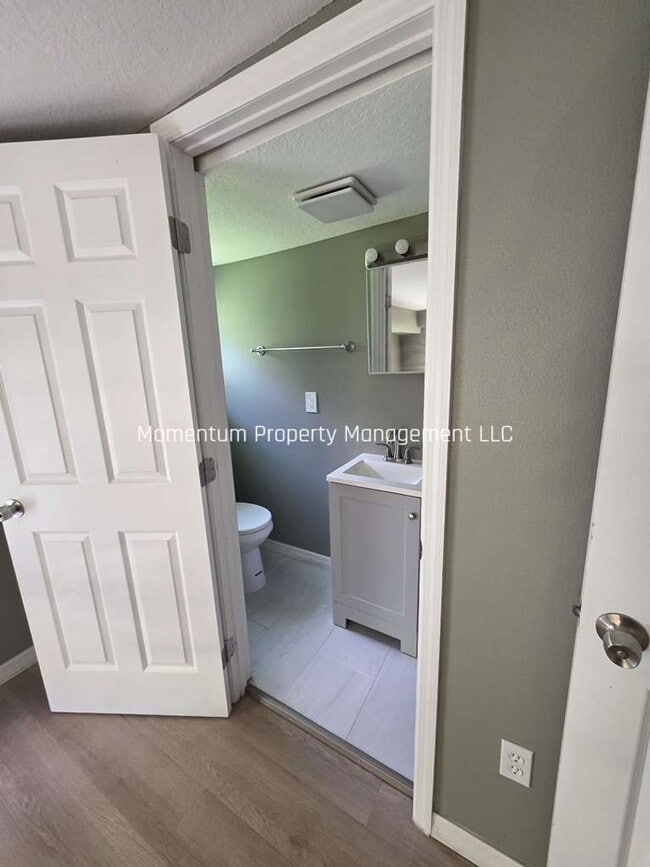 Building Photo - 3341 S Combee Rd