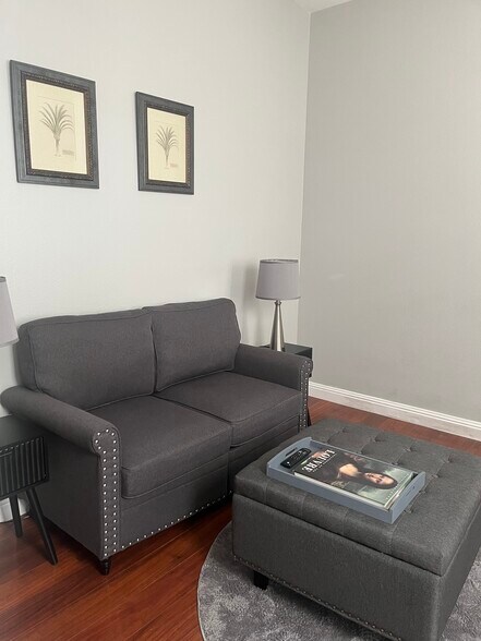 Building Photo - 8418 Lourenco Ln