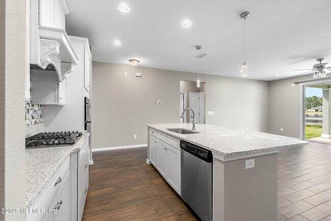 Building Photo - 85461 Amaryllis Ct