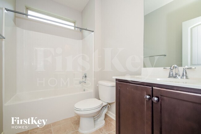 Building Photo - 291 Belmont Way