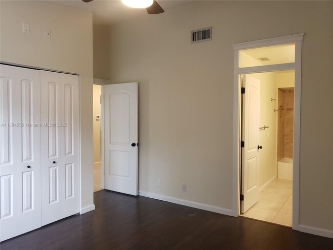 Building Photo - 1494 Springside Dr