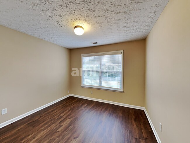 Building Photo - 2431 Lance Ridge Way