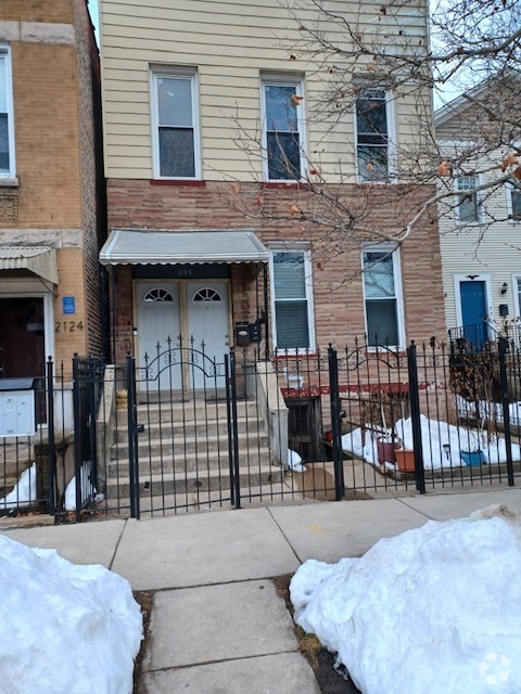 Building Photo - 2122 W Erie St