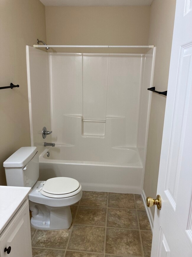 Building Photo - 3440 Southbrook Cir