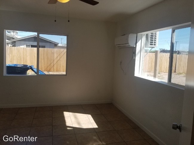 Building Photo - 5 br, 2 bath House - 911 S Drew St