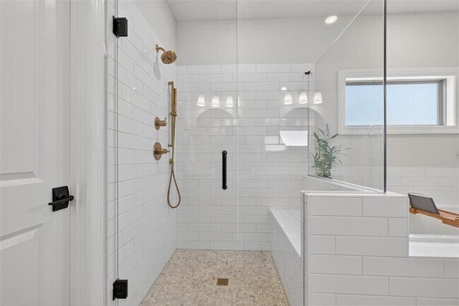 Building Photo - 345 Wiman Park Ln