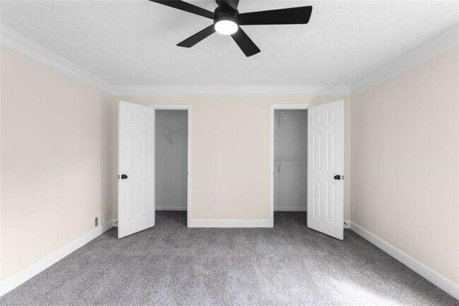 Building Photo - 2250 Ridge Forest Dr