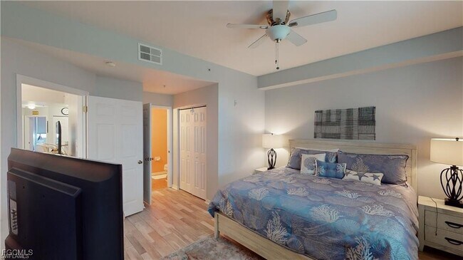 Building Photo - 15433 Bellamar Cir