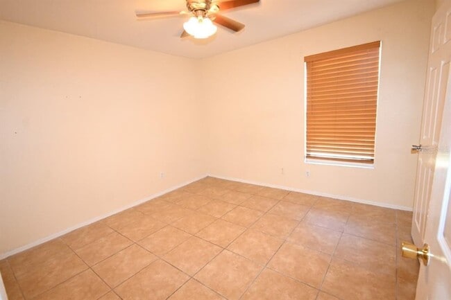 Building Photo - 36122 Lake Chase Blvd