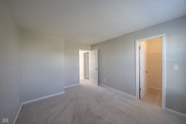 Building Photo - 5291 Tanglewood Ln