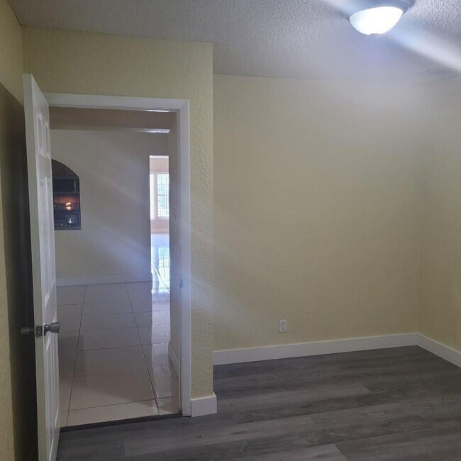 Building Photo - 7101 NW 97th Ave