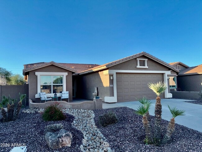 Building Photo - 3189 E Hazeltine Way