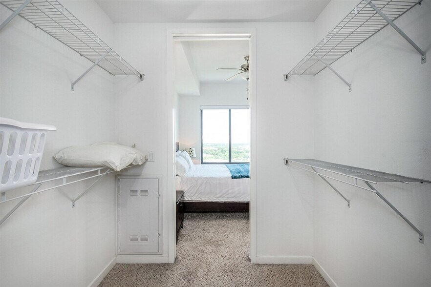 Building Photo - 2002 Holcombe Blvd