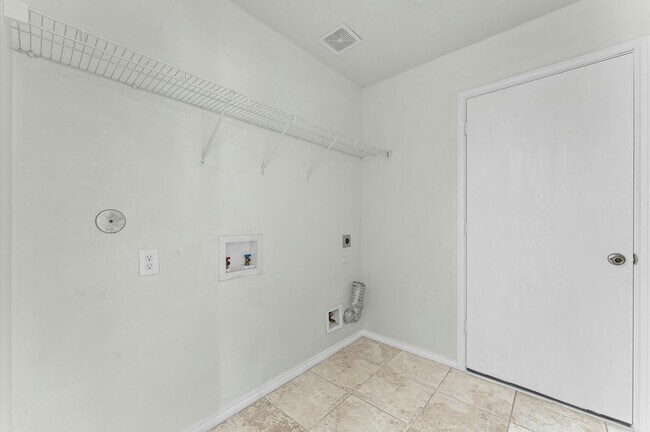 Building Photo - 12251 Noco Dr