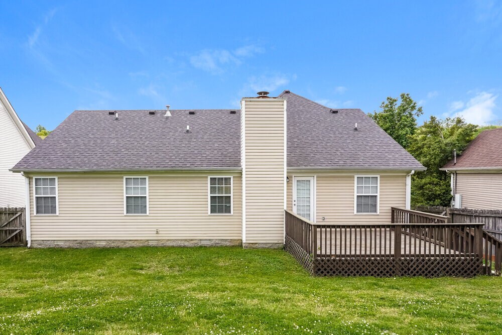 Building Photo - 1636 Bridgecrest Dr
