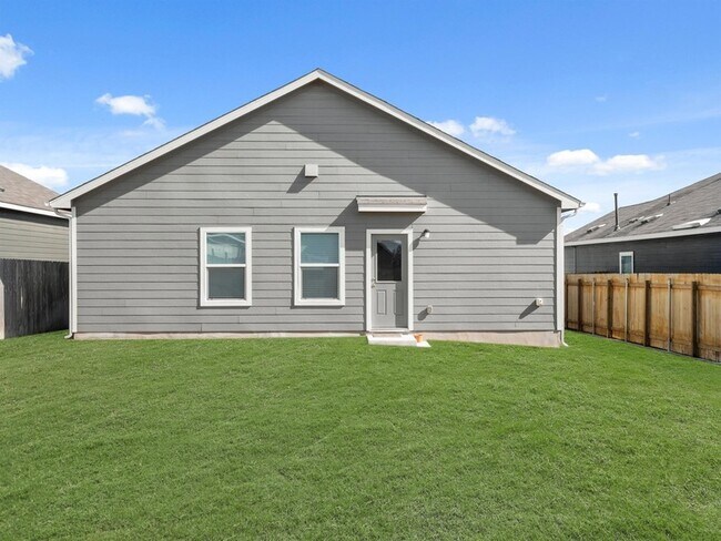 Building Photo - 2729 Louris Ln