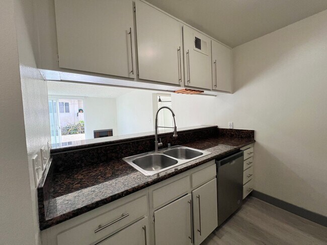 Interior Photo - 3715 S Canfield Ave