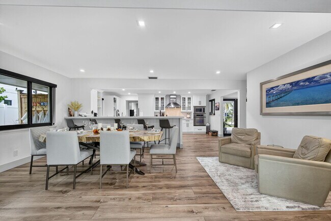 Building Photo - 12 Leeward Cir