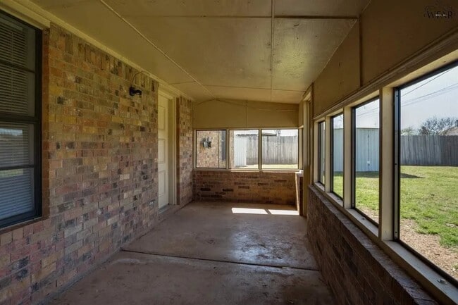 Building Photo - 5234 E Woodhaven Dr