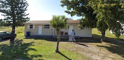 Building Photo - 11800 SW 212th St