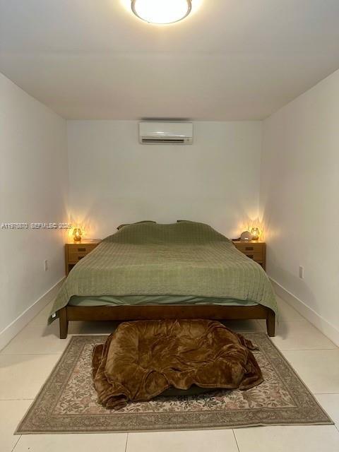 Building Photo - 1750 NE 144th St