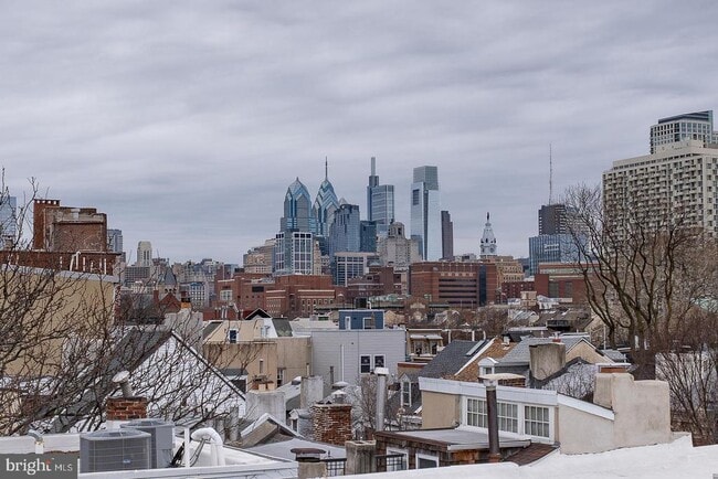 Building Photo - 524 S 3rd St