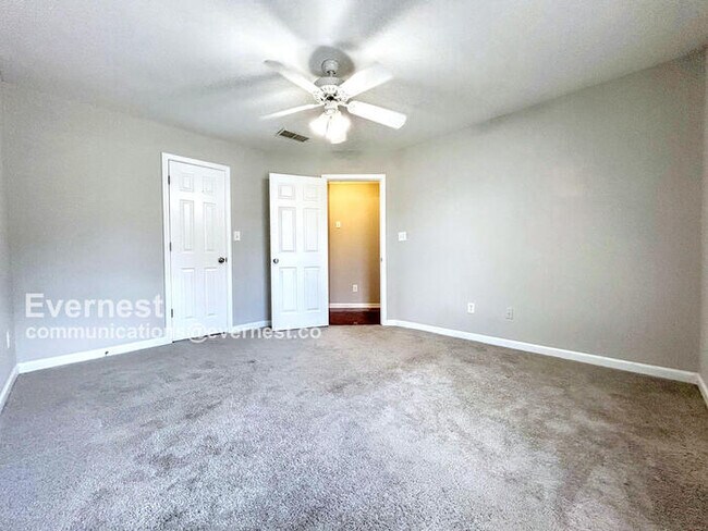 Building Photo - 3567 Montwood Ct