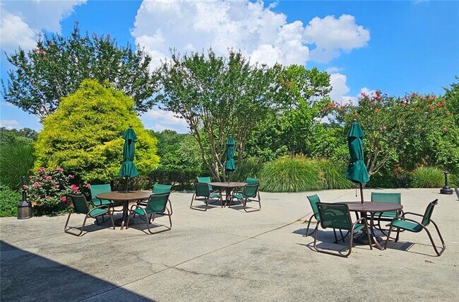 Building Photo - 47 Monet Ct NW