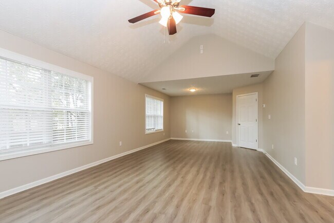 Building Photo - 230 Warm Springs Trail