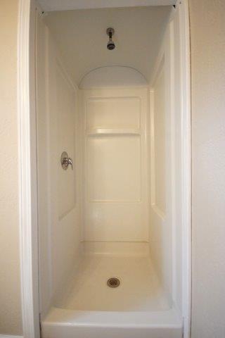 Building Photo - 3 BEDROOM | 2 BATH | DOUBLE CAR GARAGE | W...