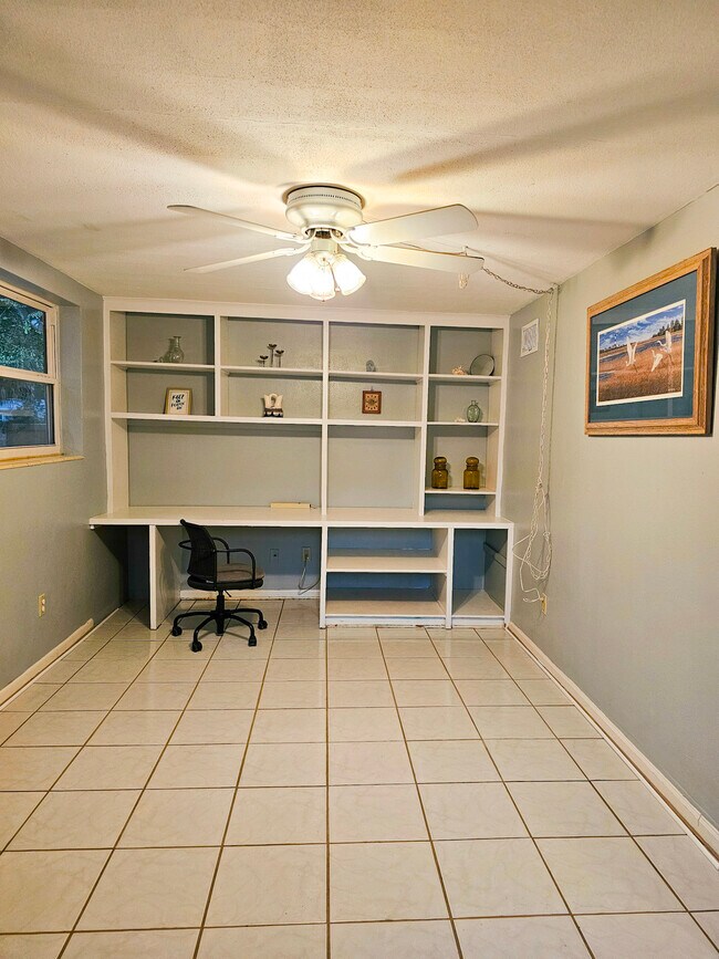 Building Photo - 3747 Coronado Rd